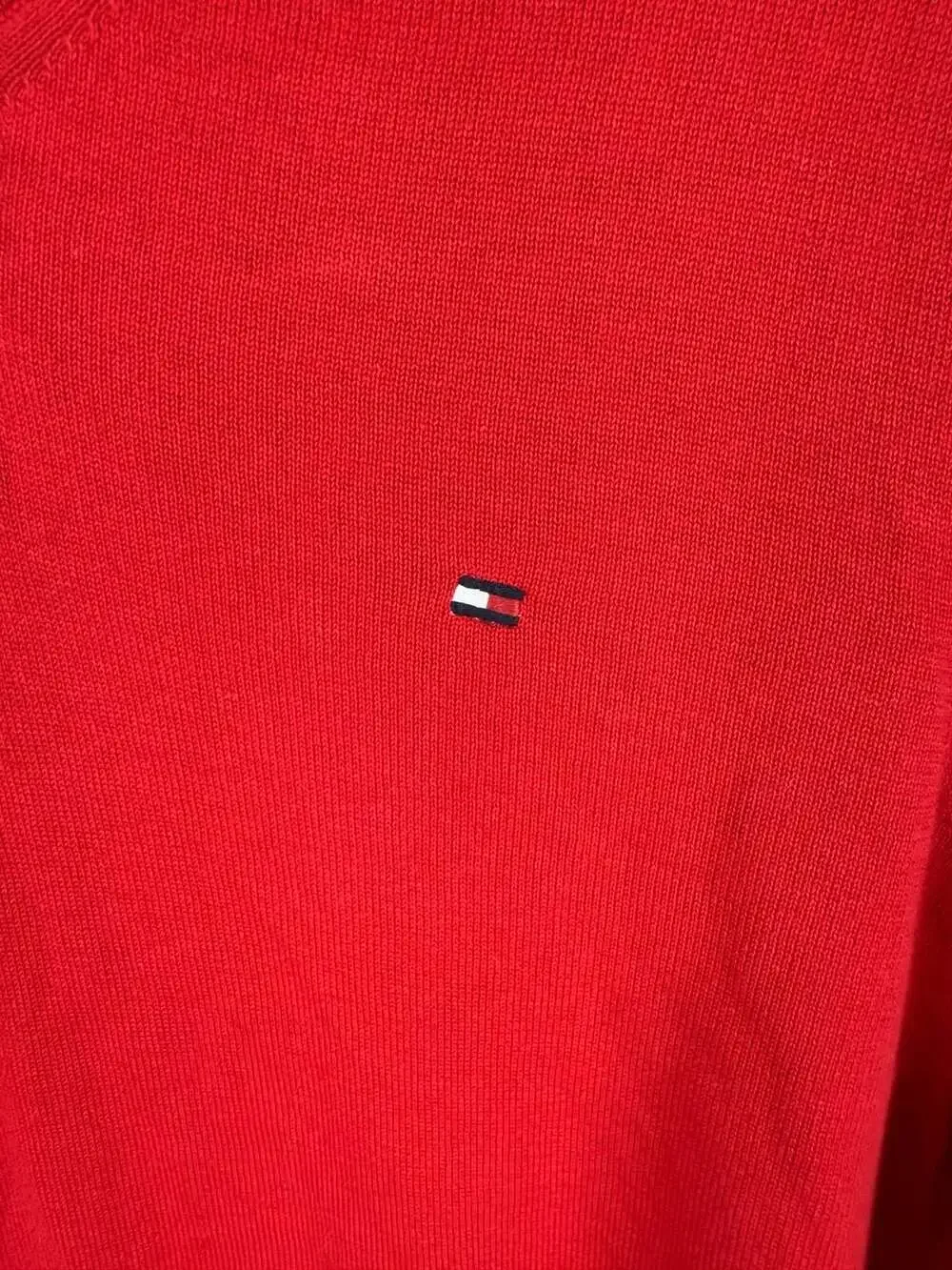 Tommy Hilfiger Men's Red V-Neck Sweater Size Large
